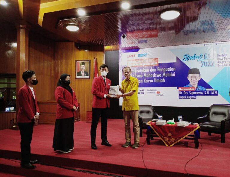 Student Day, Bupati Magetan Dorong Mahasiswa FISIP Gemar Menulis