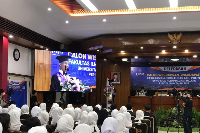 Lulusan FISIP UMM Semakin Siap Meraih Kesuksesan