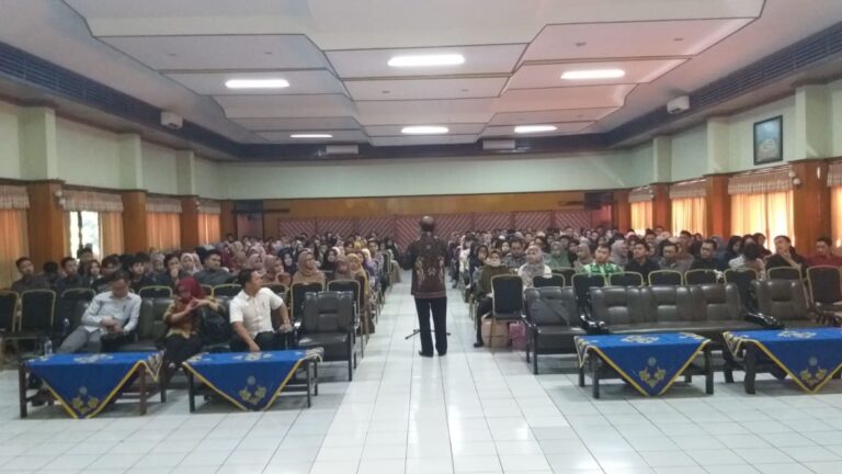 Gelar Kuliah KWU, FISIP Motivasi Mahasiswa Kuatkan Mental Wirausaha