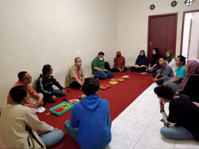 Perkuat Sinergi, Dekanat Kunjungi Organisasi Mahasiswa Ekstra Kampus Komisariat FISIP UMM