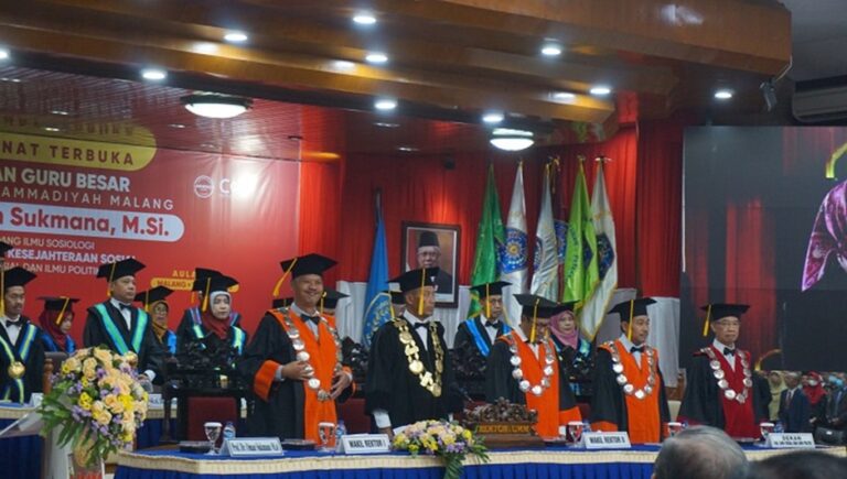 UMM Kukuhkan 1 Guru Besar dari FISIP