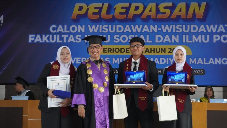 FISIP UMM Kukuhkan 381 Lulusan pada Yudisium Periode III 2025