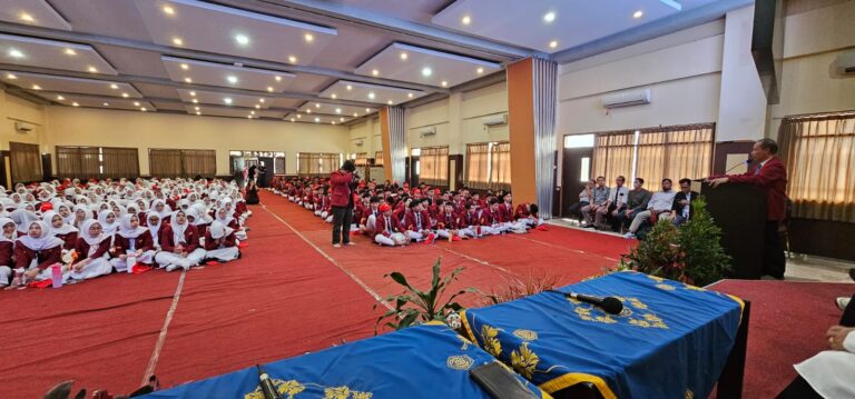 Pengenalan Dosen FISIP UMM, Mahasiswa Baru Disambut Hangat dan Interaktif