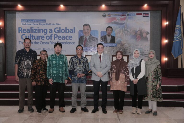FISIP UMM Gelar Kuliah Tamu Internasional Bahas Budaya Damai dari Pengalaman Kosta Rika