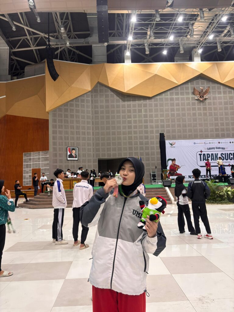 Mahasiswi HI, Berhasil Raih Prestasi Tingkat Nasional Di akhir Perkuliahan