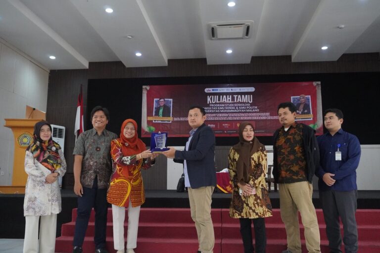 Kuliah Tamu Sosiologi UMM: Ajak Mahasiswa Kritis Sikapi Isu Energi
